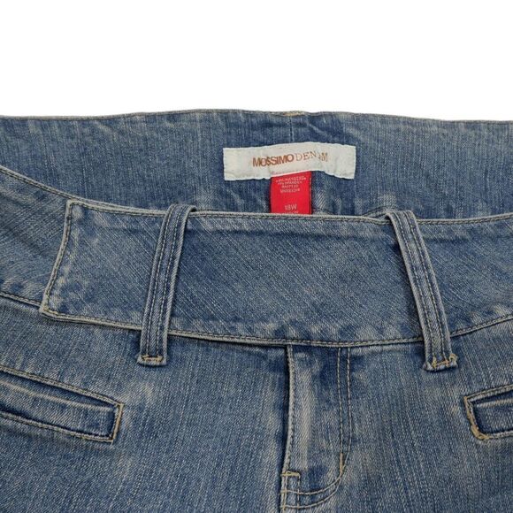 Mossimo Jeans Crop Capri Plus Size 18W Flap Blue Denim Stretch Measure 38 x 21 - Picture 7 of 11